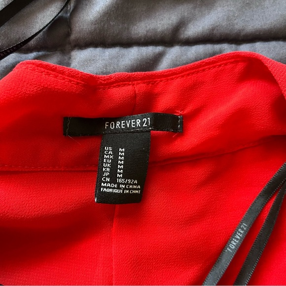 FOREVER 21 RED SHAWL OVERSIZED MEDIUM - Picture 2 of 3